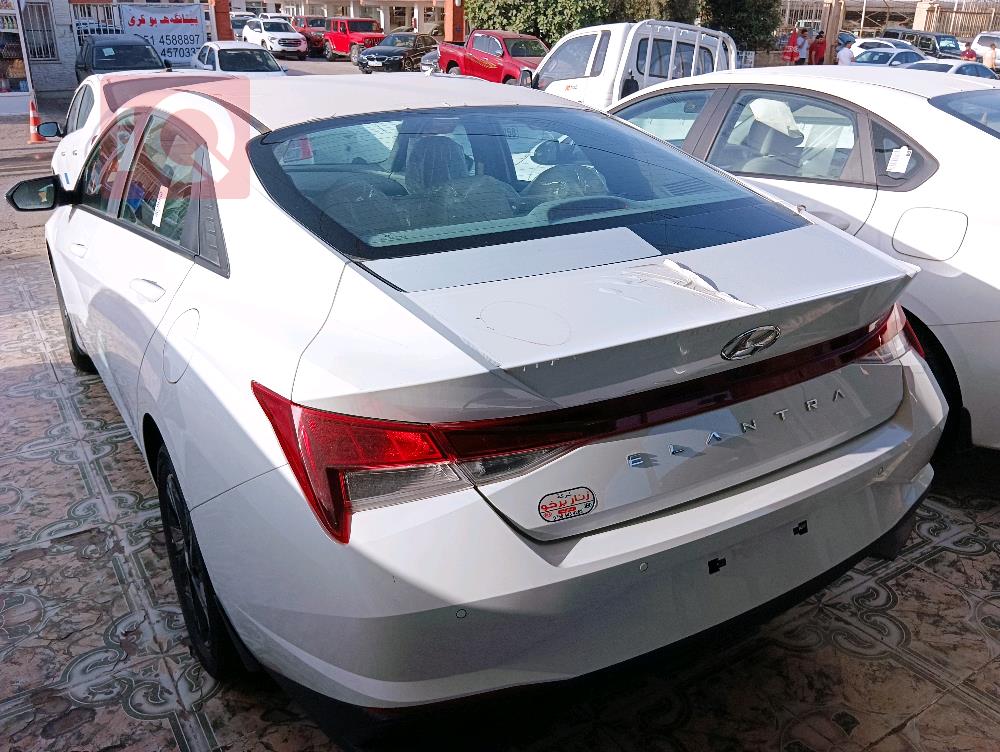 هيونداي النترا